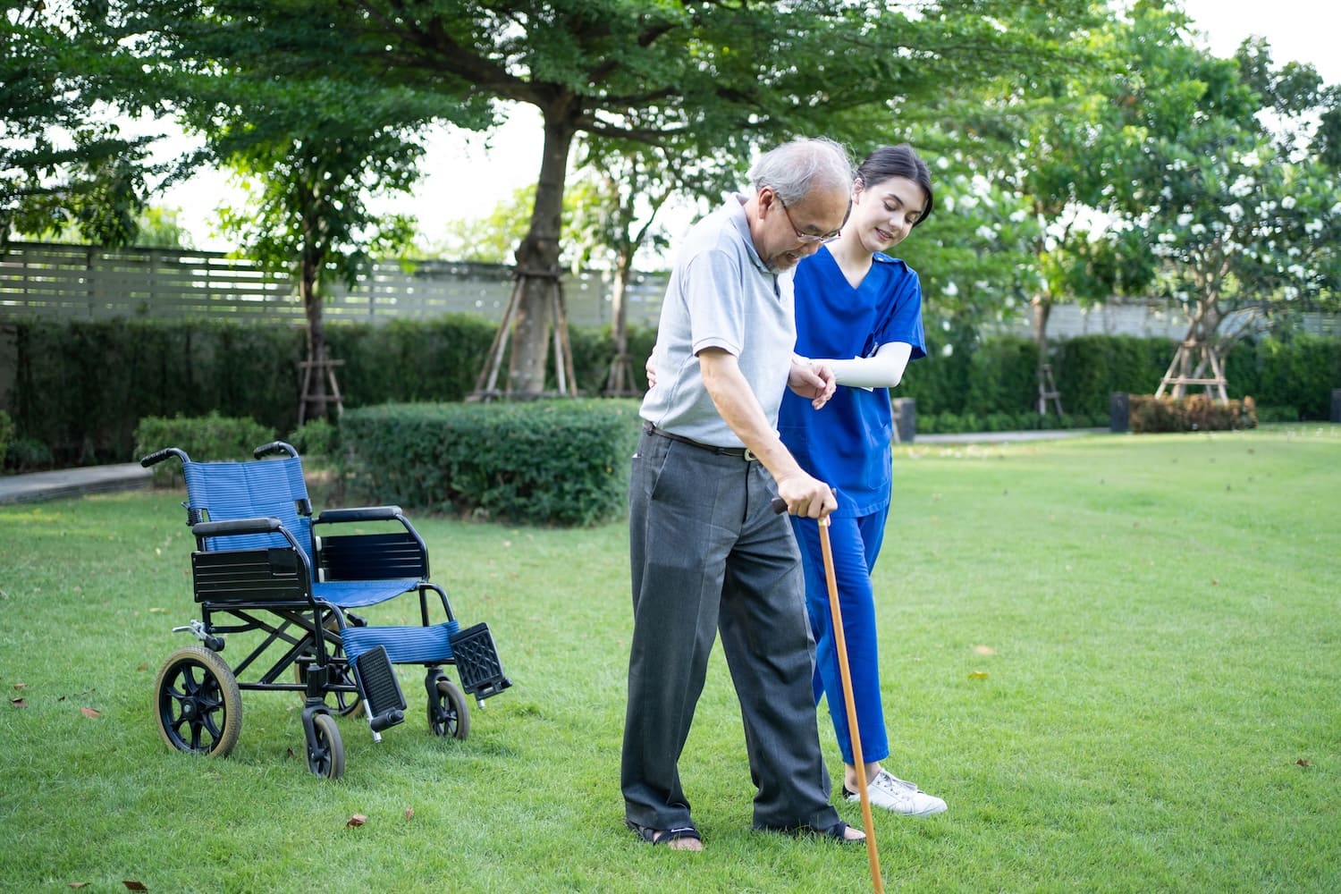 How Smart Duress Alert Systems Protect Australian Healthcare Workers During Home Visits / Mitel ANZ