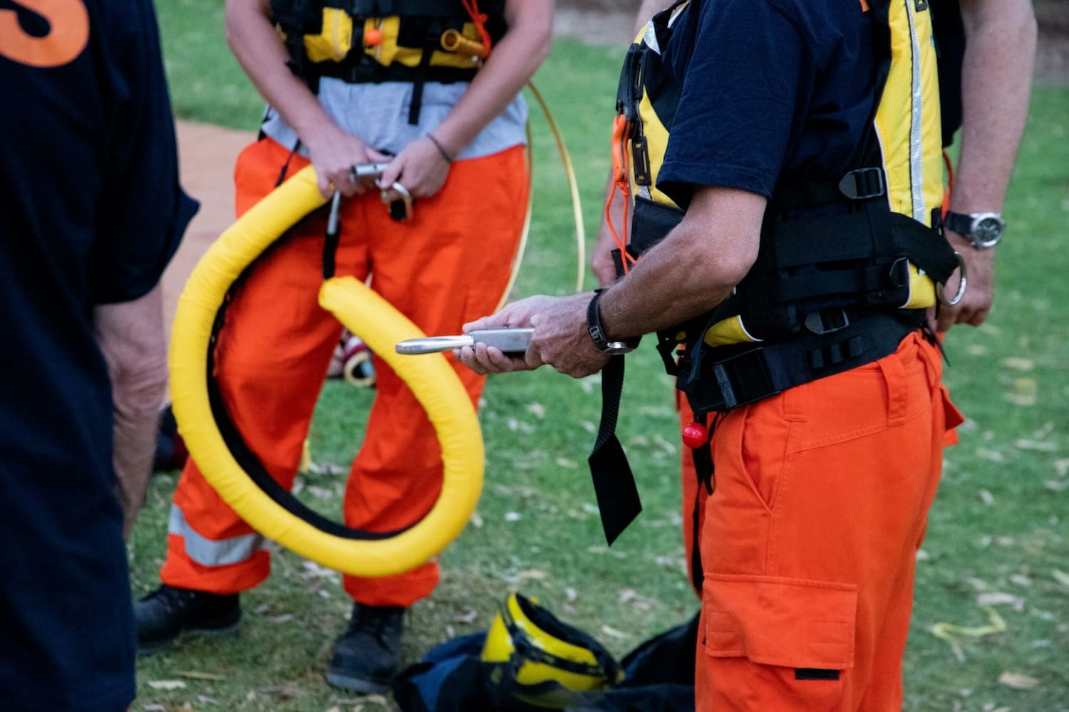 Navigating ACMA Compliance: What Emergency Services Need to Know / Mitel ANZ