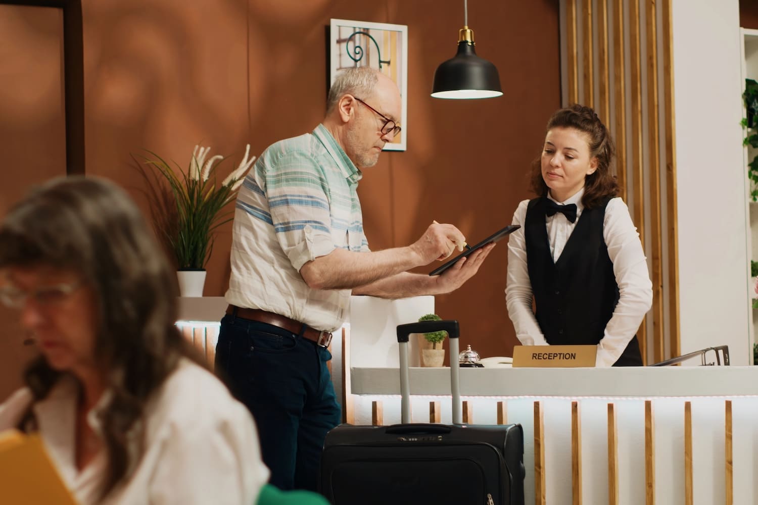 AI for Hotels: Separating Hype from Reality / Mitel ANZ